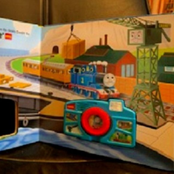 Thomas the Tank Engine: Camera Tour (Interactive Sound Book) Hardcover - Picture 6 of 10